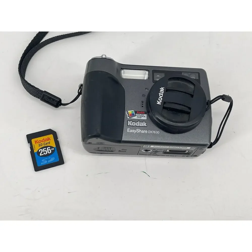Kodak EasyShare DX7630 6.1MP Zoom Digital Camera